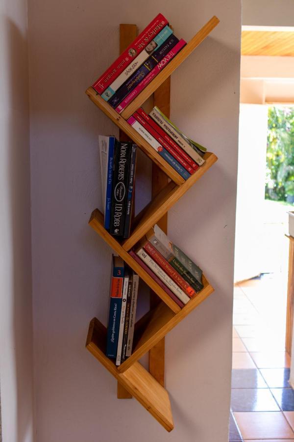 San Ramón Hostel Bouganvilia Bed And Breakfast מראה חיצוני תמונה