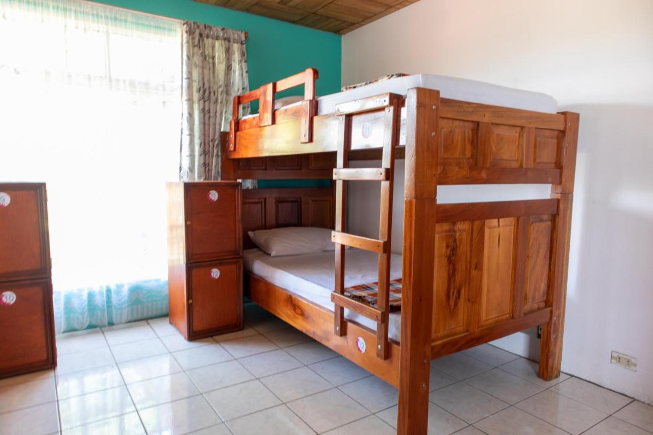 San Ramón Hostel Bouganvilia Bed And Breakfast מראה חיצוני תמונה