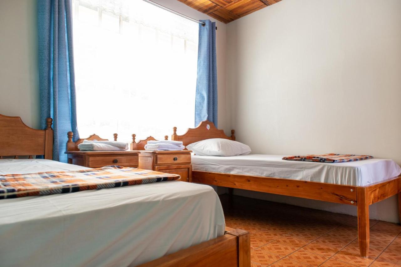 San Ramón Hostel Bouganvilia Bed And Breakfast מראה חיצוני תמונה